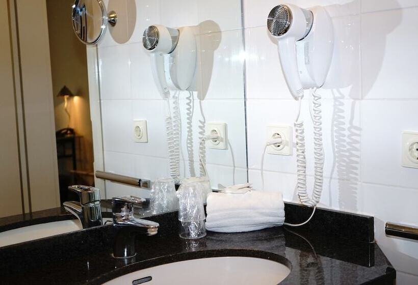 标准间, Entrée Groß Borstel Garni