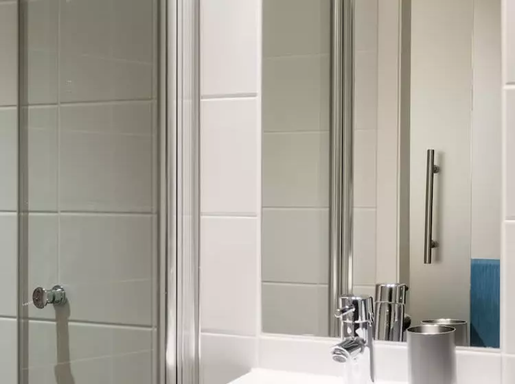 Standard Yhden Hengen Huone, Finn Apartments