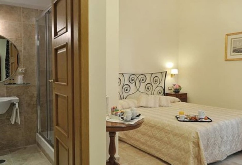 اتاق استاندارد سه نفره, Le Clarisse Al Pantheon