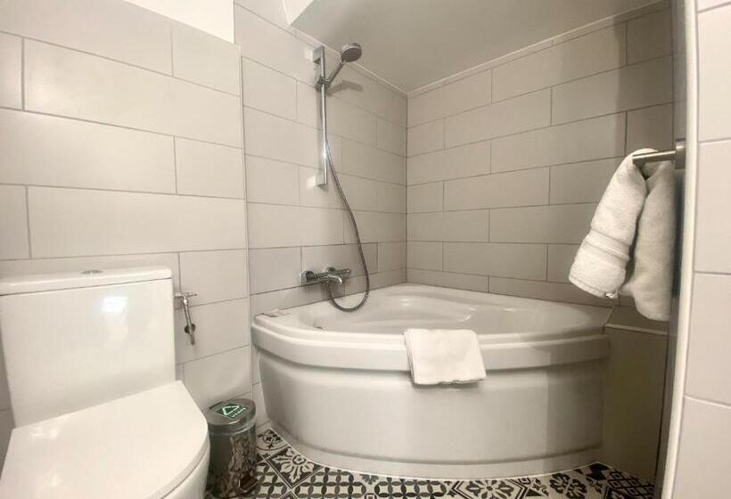 经典单人间, Les Armoiries