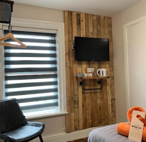 חדר אקונומי, Malibu