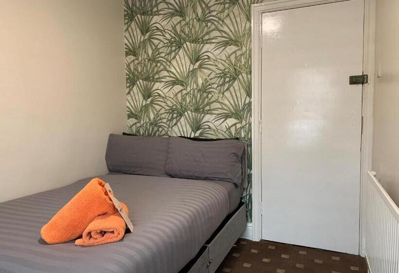 Номер Economy, Malibu