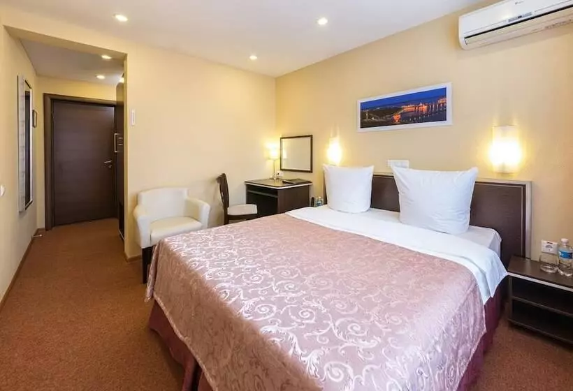 Comfort-huone, Russia Congress