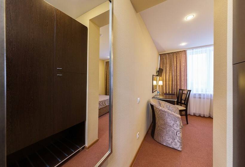 اتاق استاندارد یک نفره, Russia Congress