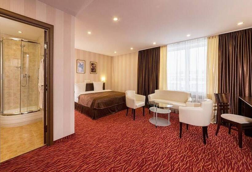 سوییت جونیور, Russia Congress