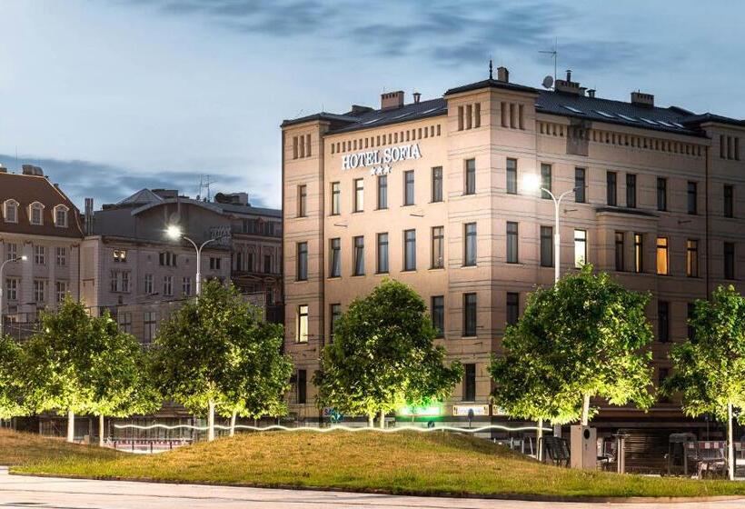 Номер Deluxe, Sofia By The Railway Station Wroclaw