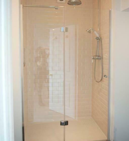 Номер Стандарт, The Bridge House