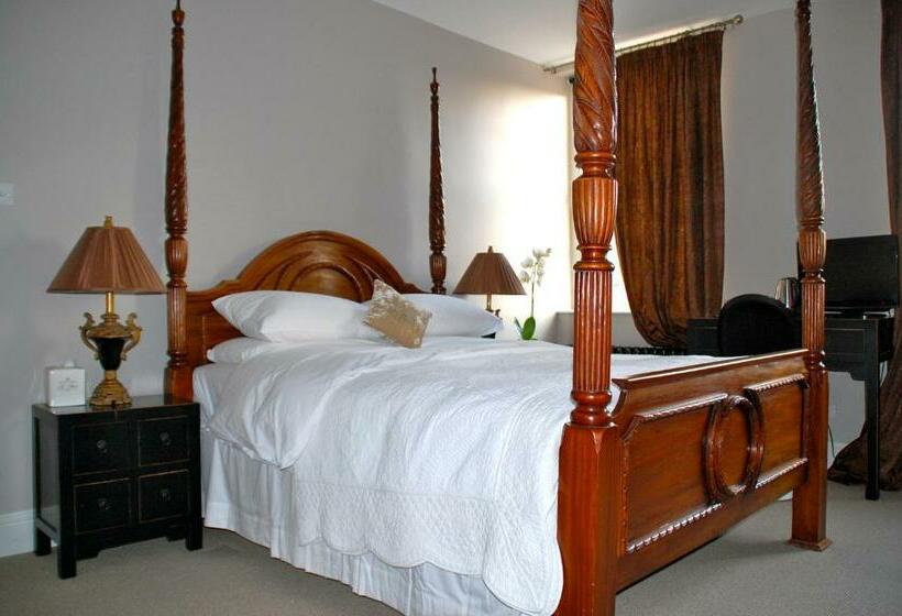 Номер Стандарт, The Bridge House