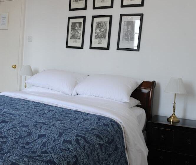 Классический Номер, The Bridge House