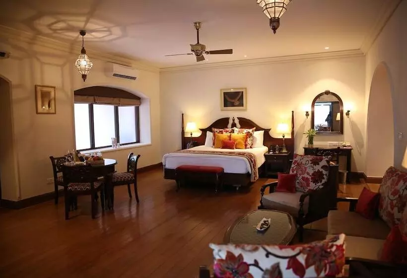 デラックススイート, Gateway Madurai