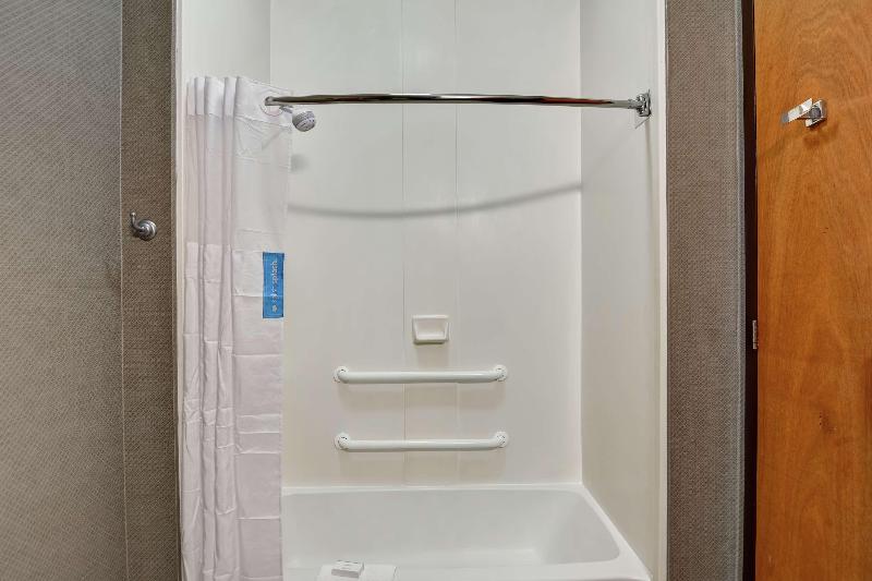 غرفة سوبيريور, Topazz & Lamée