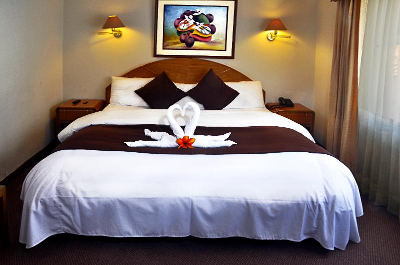 豪华房间, Topazz & Lamée