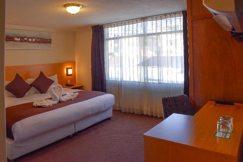 豪华房间, Topazz & Lamée