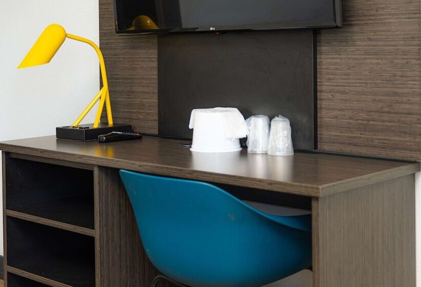 适合残疾人使用的标准间, Motel 6 Lantana West Palm Beach, Fl