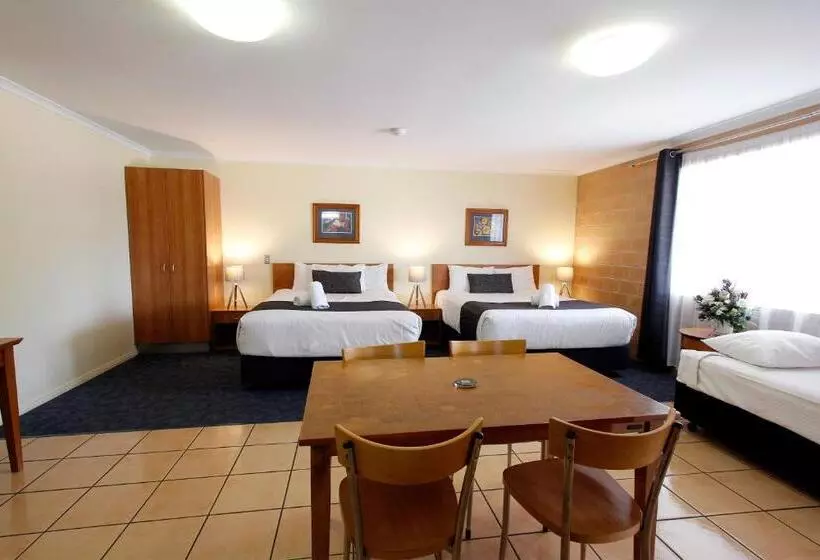استودیو خانوادگی, Windmill Motel & Events Centre