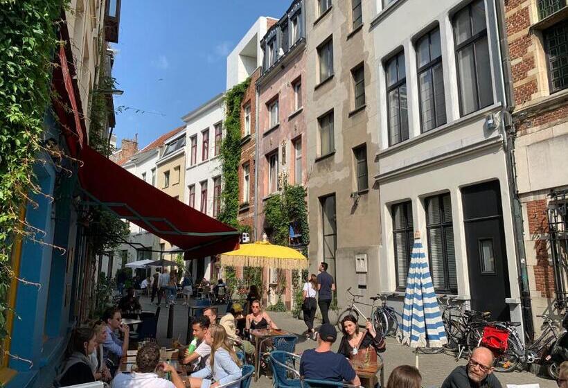 جناح سوبيريور, House Le Prince D Anvers