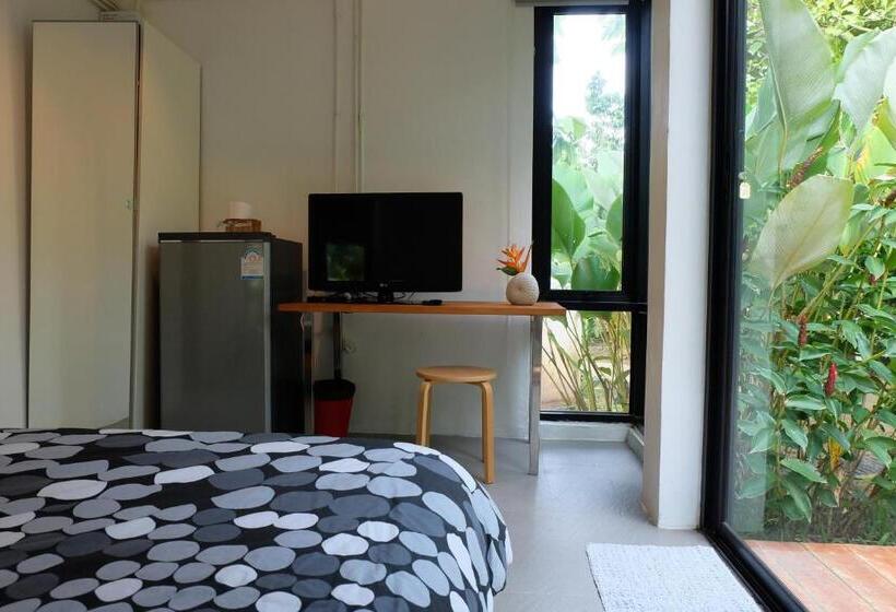 标准平房, Rivercreek Estate