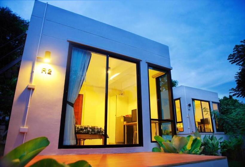 标准平房, Rivercreek Estate