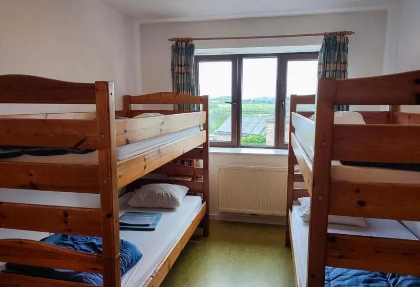 اتاق استاندارد چهارنفره با سرویس بهداشتی مشترک, Le Fagotin   Youth Hostel