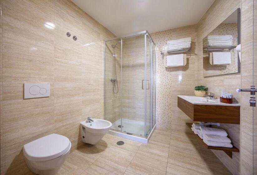 Семейный Номер, Nossa Senhora Da Paz