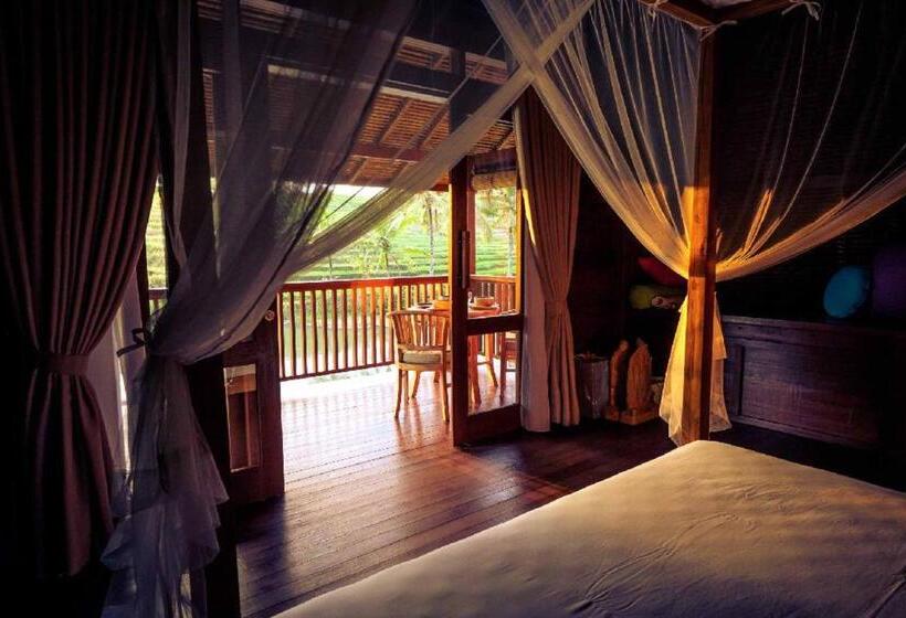 בקתה סופריור, Alam Taman Villa