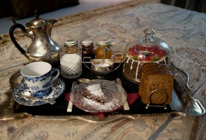 اتاق لوکس, Villa Di Malpasso