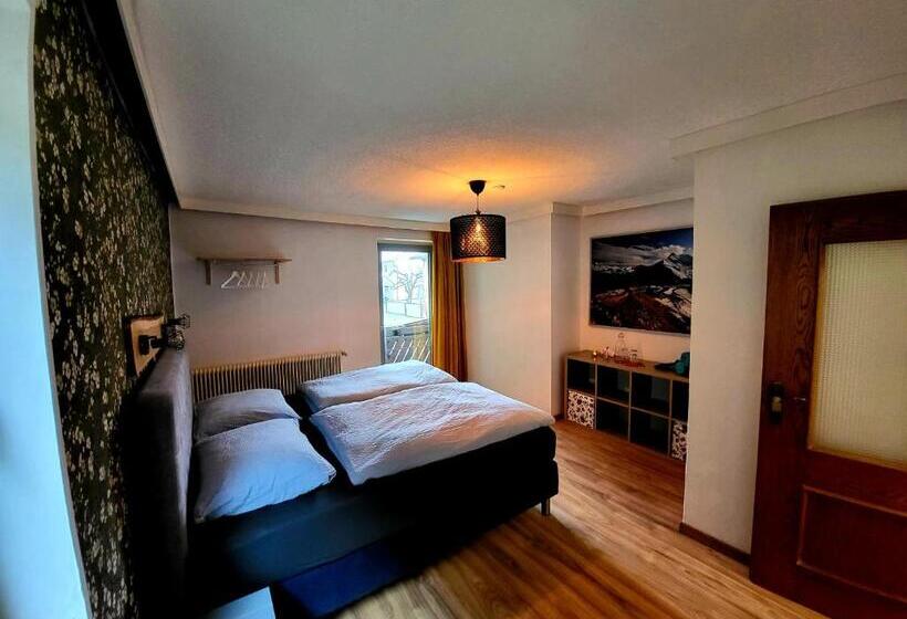 4인용 스탠다드 룸, Haus Peter