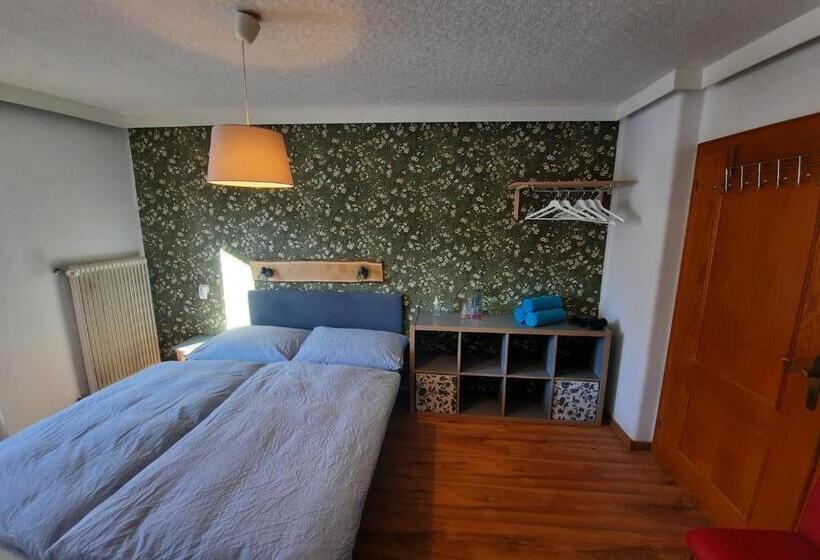 エコノミールーム, Haus Peter