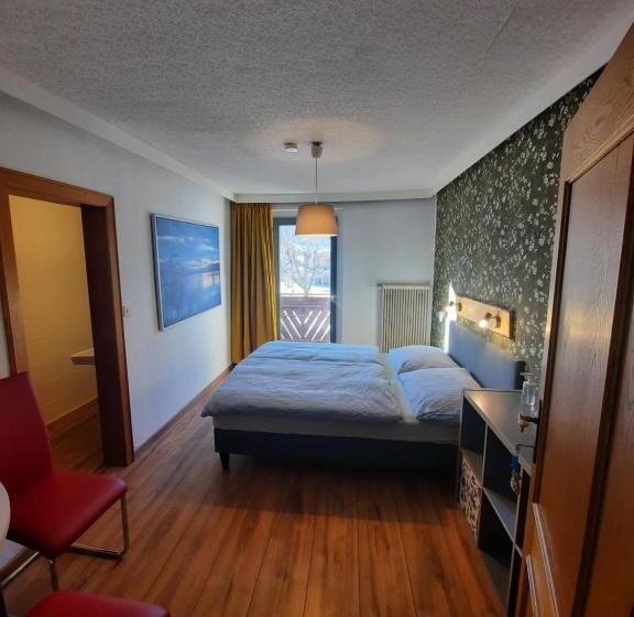 エコノミールーム, Haus Peter