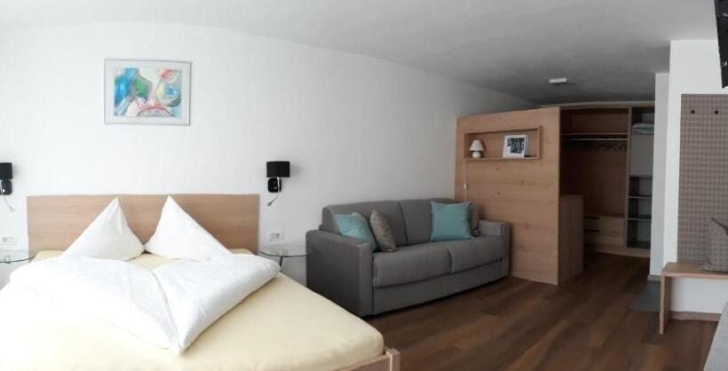 高级大房间, Haus Rosengarten