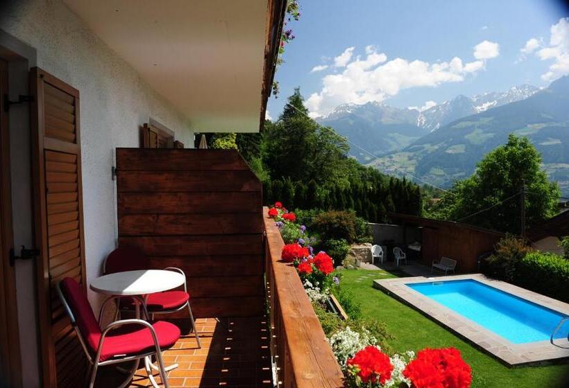 带1个卧室的带阳台的公寓, Haus Rosengarten