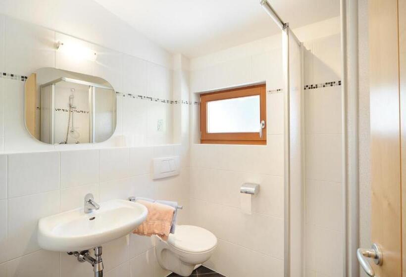 带2个卧室的公寓, Haus Rosengarten