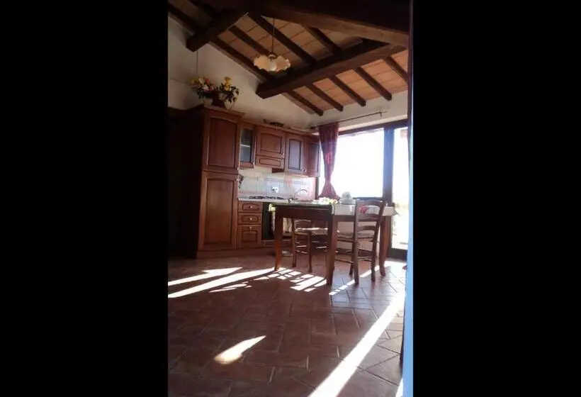 バルコニー付き１ベッドルームアパートメント, Villa Enli