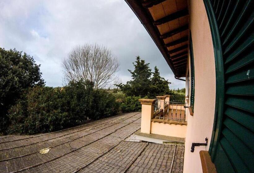 דירה בת חדר שינה 1 עם מרפסת, Villa Enli