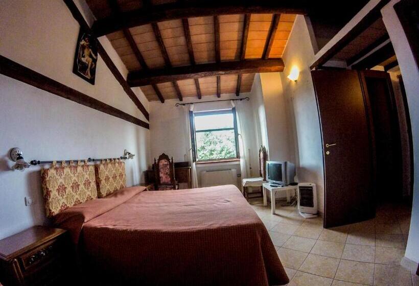 דירה בת חדר שינה 1 עם מרפסת, Villa Enli