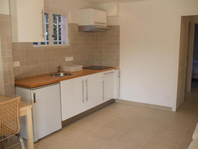 استودیو استاندارد با چشمانداز استخر, Villa Cezanne