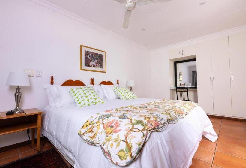 家庭套房, Olive Tree Farm