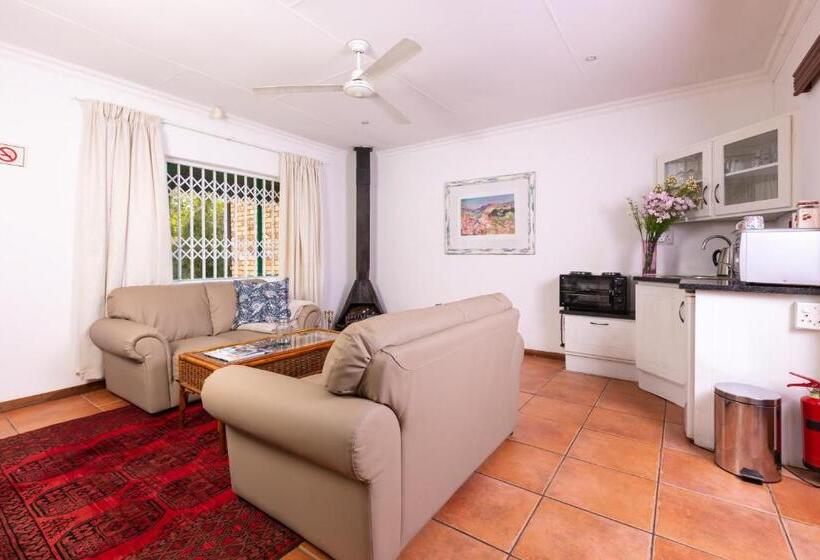 带大床的套房, Olive Tree Farm