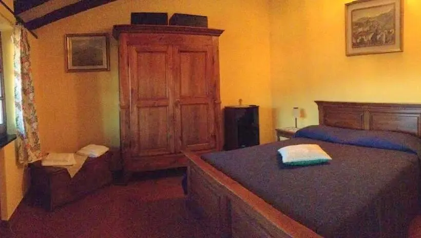 1 Bedroom Penthouse Apartment, Agriturismo Del Pigato   Bio Vio