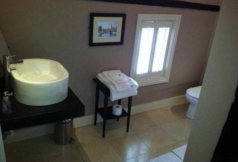 غرفة سوبيريور, The Brewery Tap