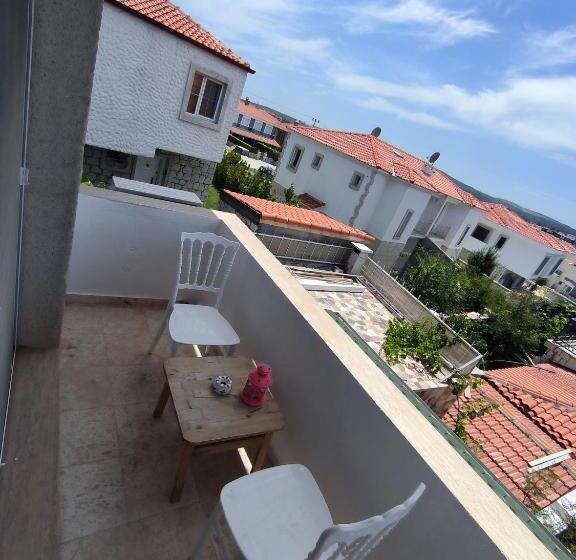 Quarto standart vista jardim, Degirmenli Konak