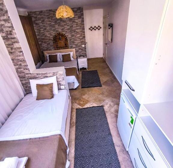 Quarto Triplo Comfort, Degirmenli Konak