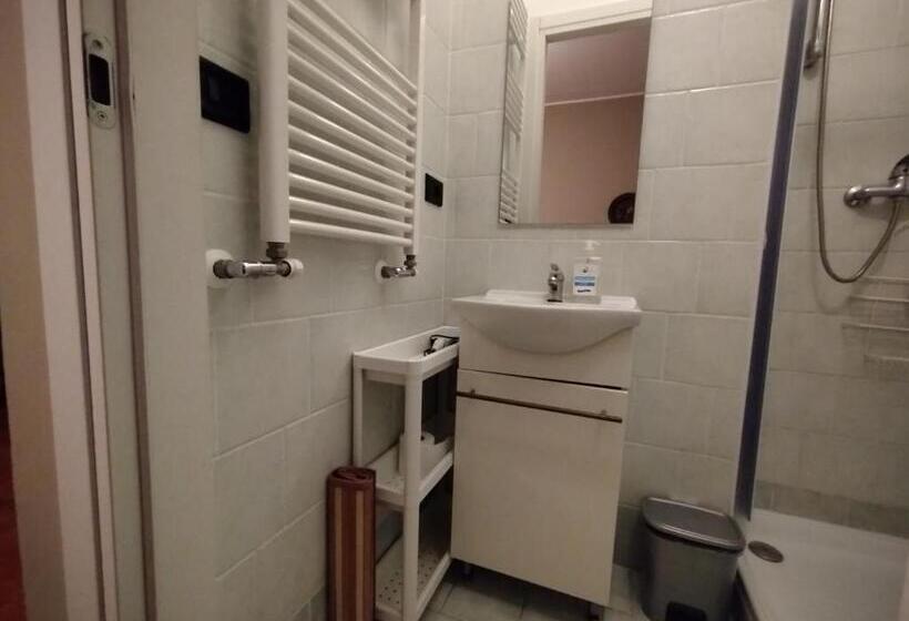 غرفة قياسية, Easyroom Schio