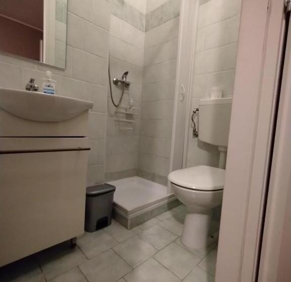 غرفة قياسية, Easyroom Schio