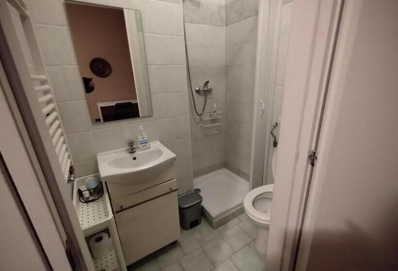 غرفة قياسية, Easyroom Schio