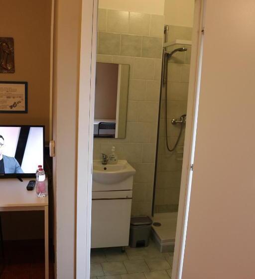 غرفة قياسية, Easyroom Schio