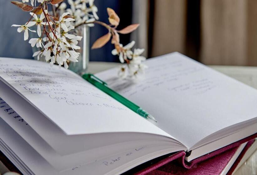 Номер Deluxe, Gasterie Lieve Hemel