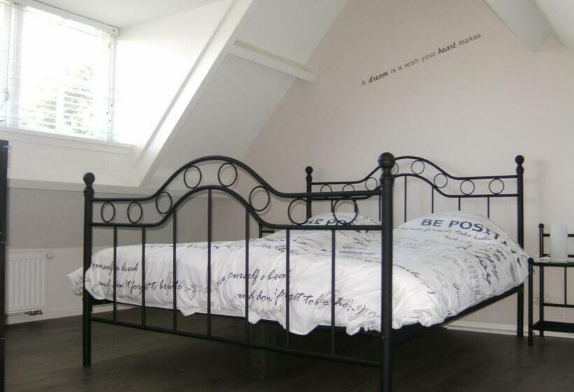 חדר סטנדרט, T Laaisterplakky