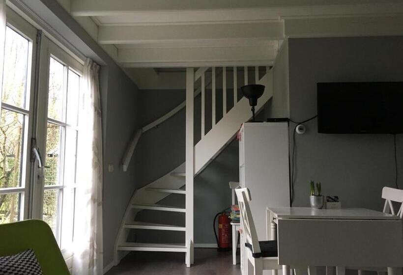 Семейный Номер, T Laaisterplakky