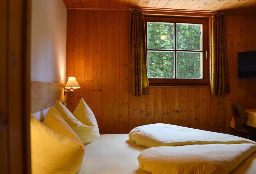 Номер Стандарт, Steinerhof